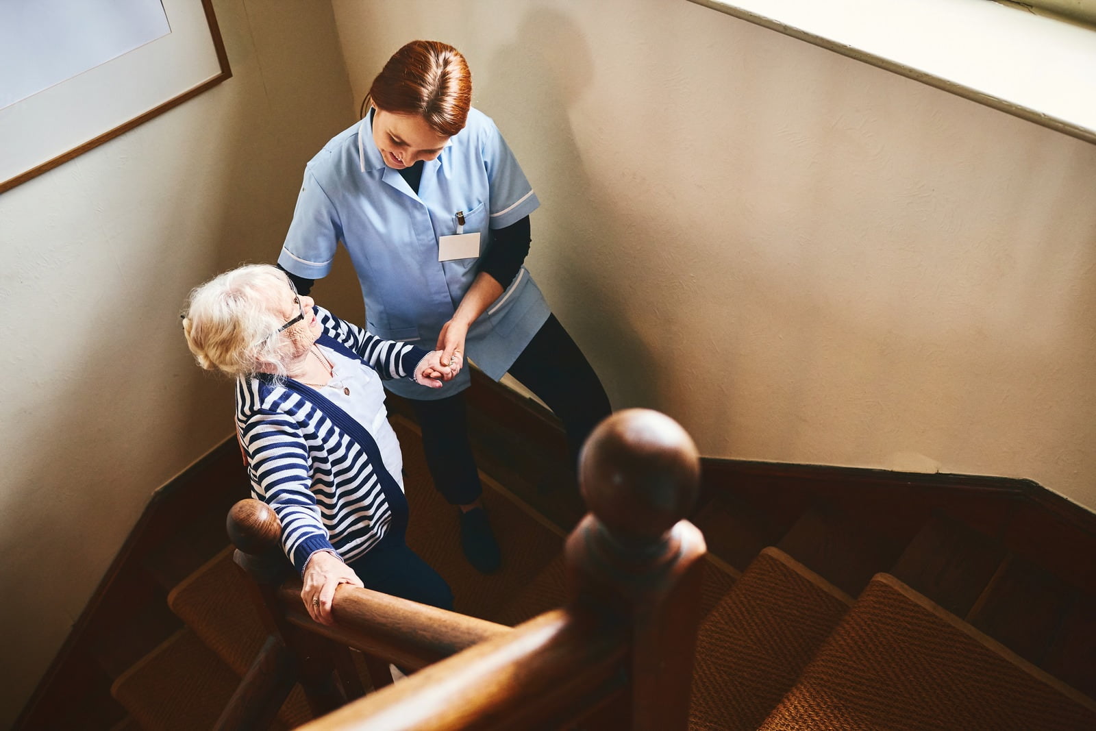 how-the-prevent-falls-on-the-stairs.kpg how to prevent falls on the stairs
