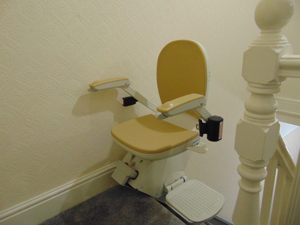 Acorn 130 Slimline T700 Stairlift Swivelled